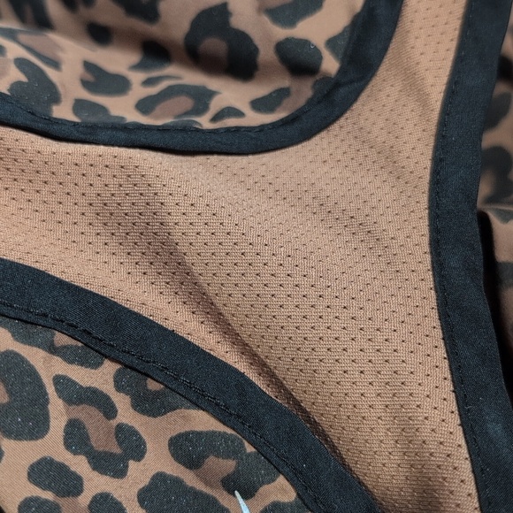 Nike Women's Brown Leopard Print Running Shorts - Picture 9 of 12